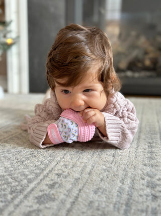 Is Your Baby Teething? Here’s What Those Chewing Habits Are Telling You