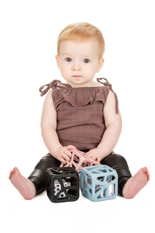 Chew Cube - Mauve Pacifiers & Teethers Malarkey Kids 